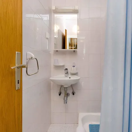 Two-bedroom In 6 Crikvenica