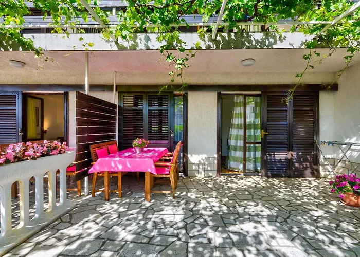 Two-bedroom In 6 Apartman