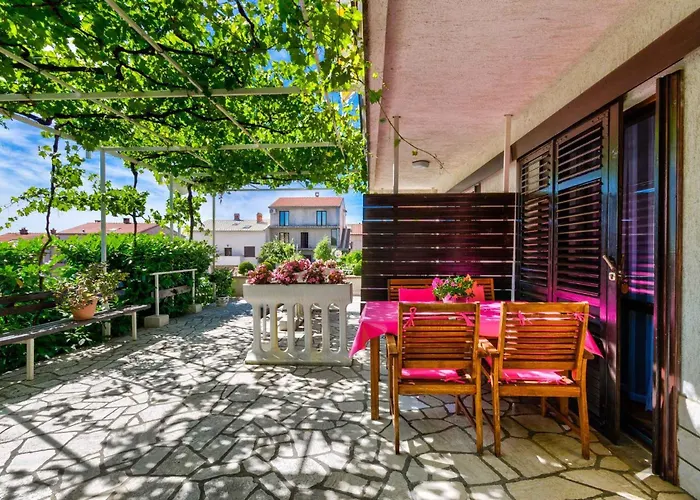 Two-bedroom In 6 Apartman Crikvenica