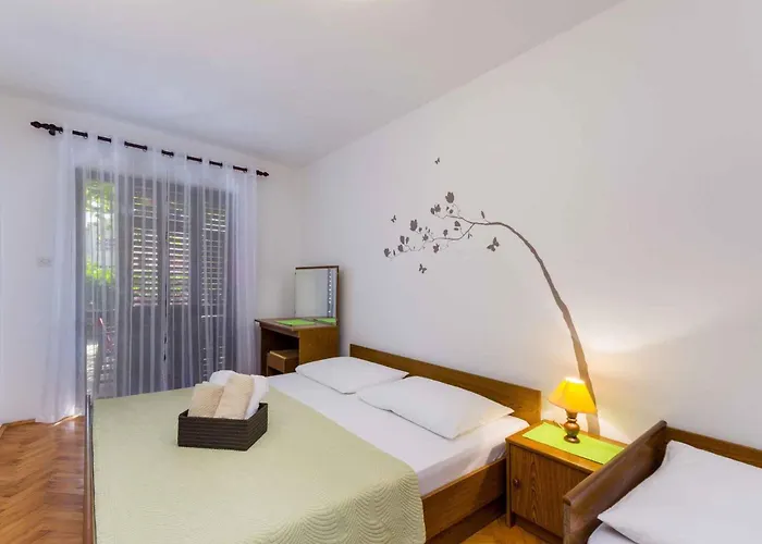 Two-bedroom In 6 Apartman *