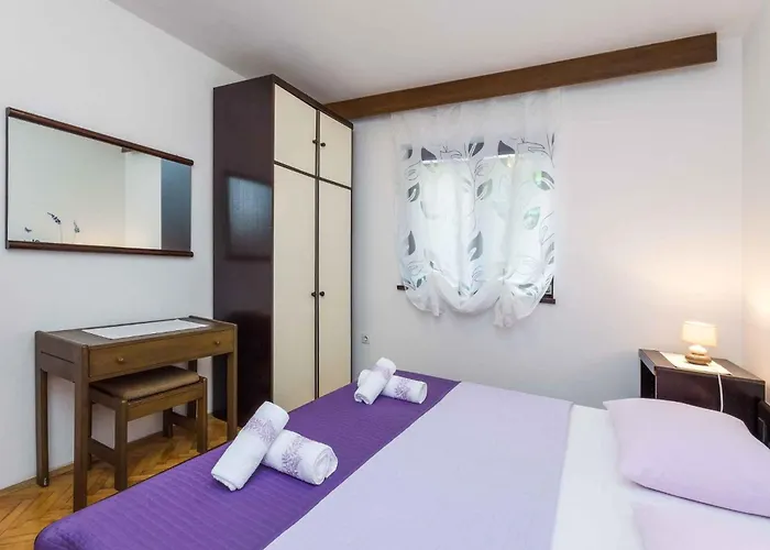 Two-bedroom In 6 * Crikvenica