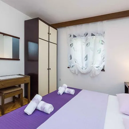 Two-bedroom In 6 * Crikvenica